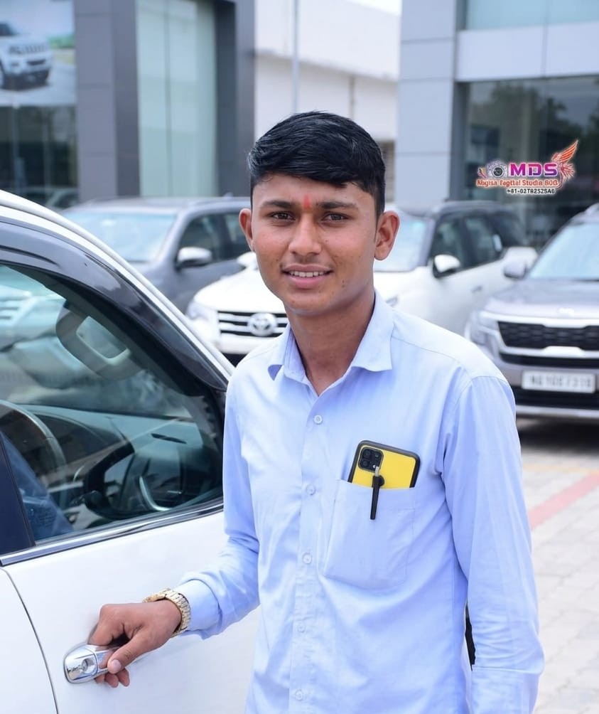 Prakash Prajapati, Founder of Shree Majisa Plast mart